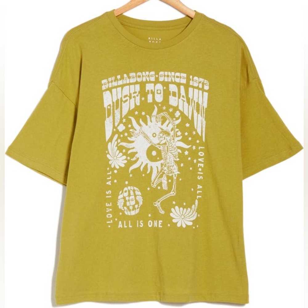 2 Billabong short sleeve tees (M) - Picture 8 of 16